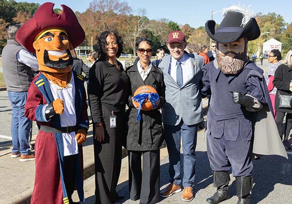 CNU and NN Community Walk visits Warwick